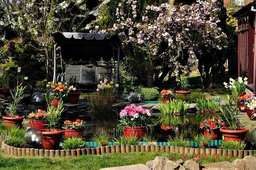 Model Farm B&B Bradford  Eksteriør billede